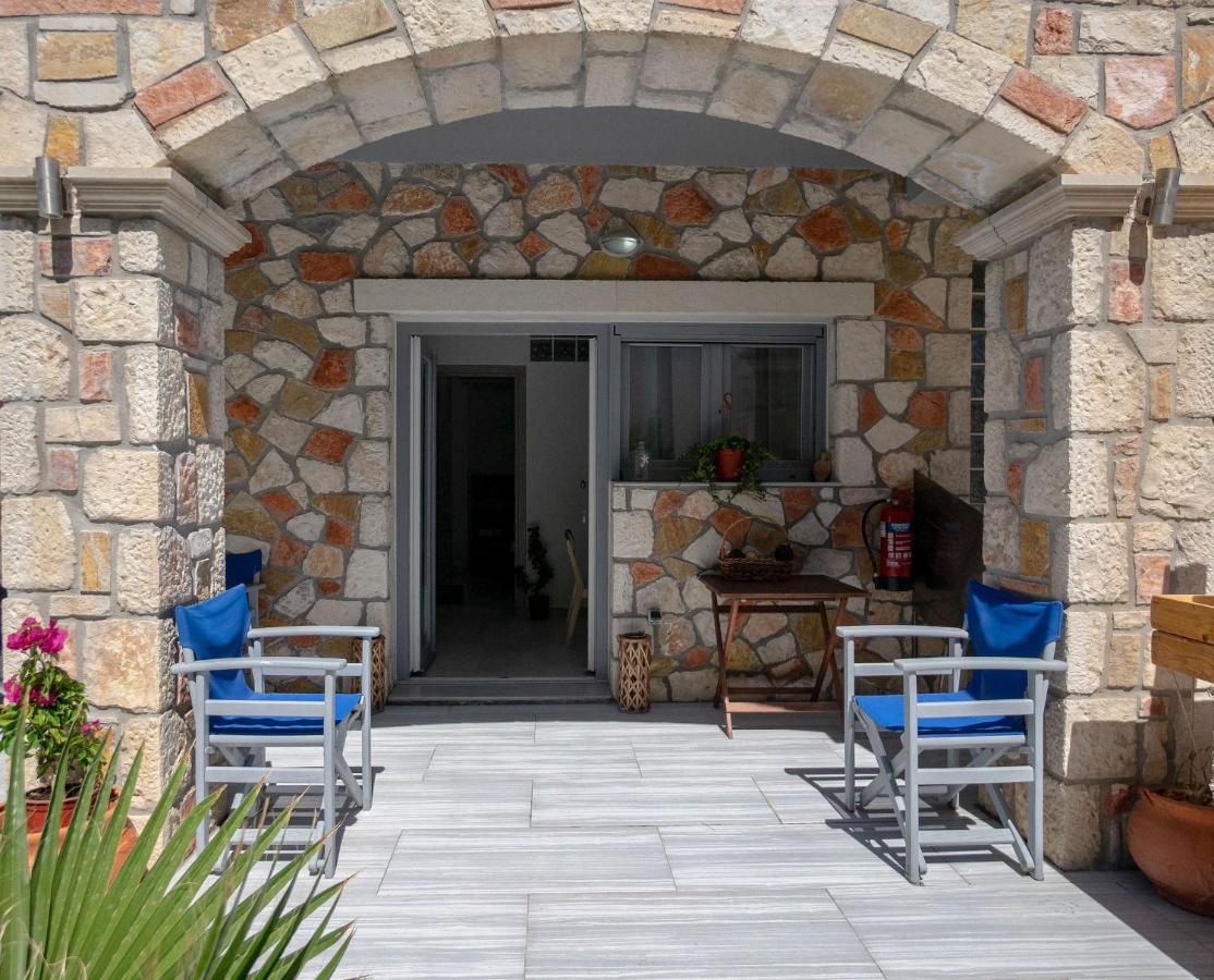 Golden Dolphin Studios&Apartments Alykes  Exterior foto