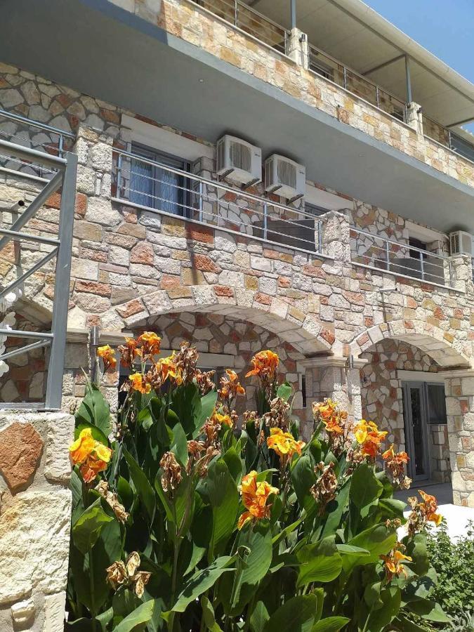 Golden Dolphin Studios&Apartments Alykes  Exterior foto