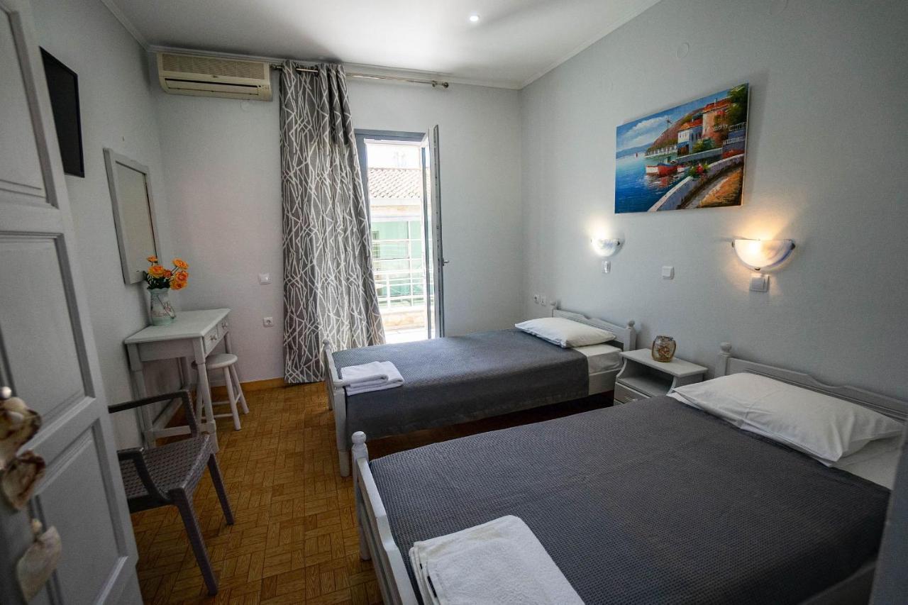 Golden Dolphin Studios&Apartments Alykes  Zimmer foto