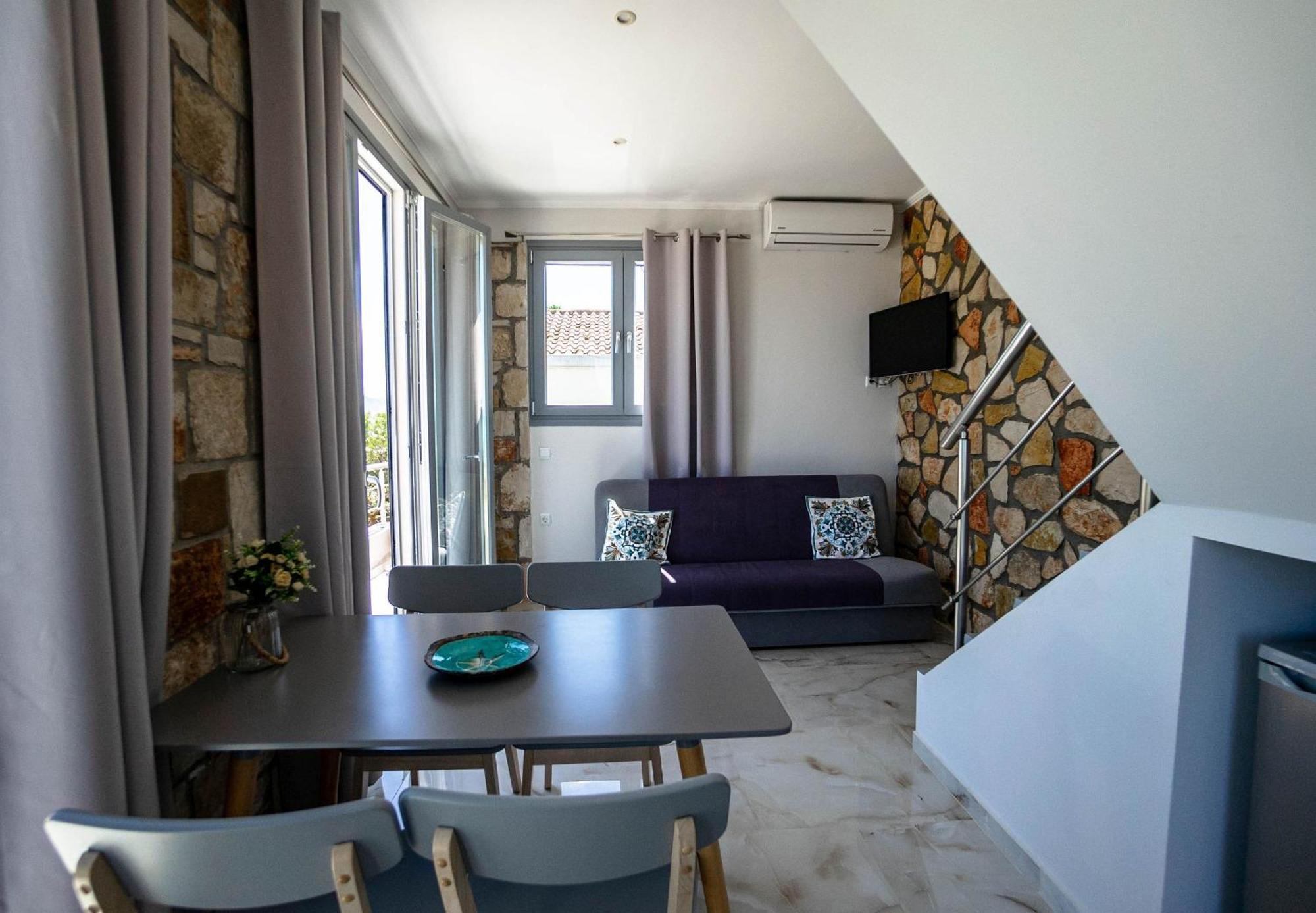 Golden Dolphin Studios&Apartments Alykes  Zimmer foto