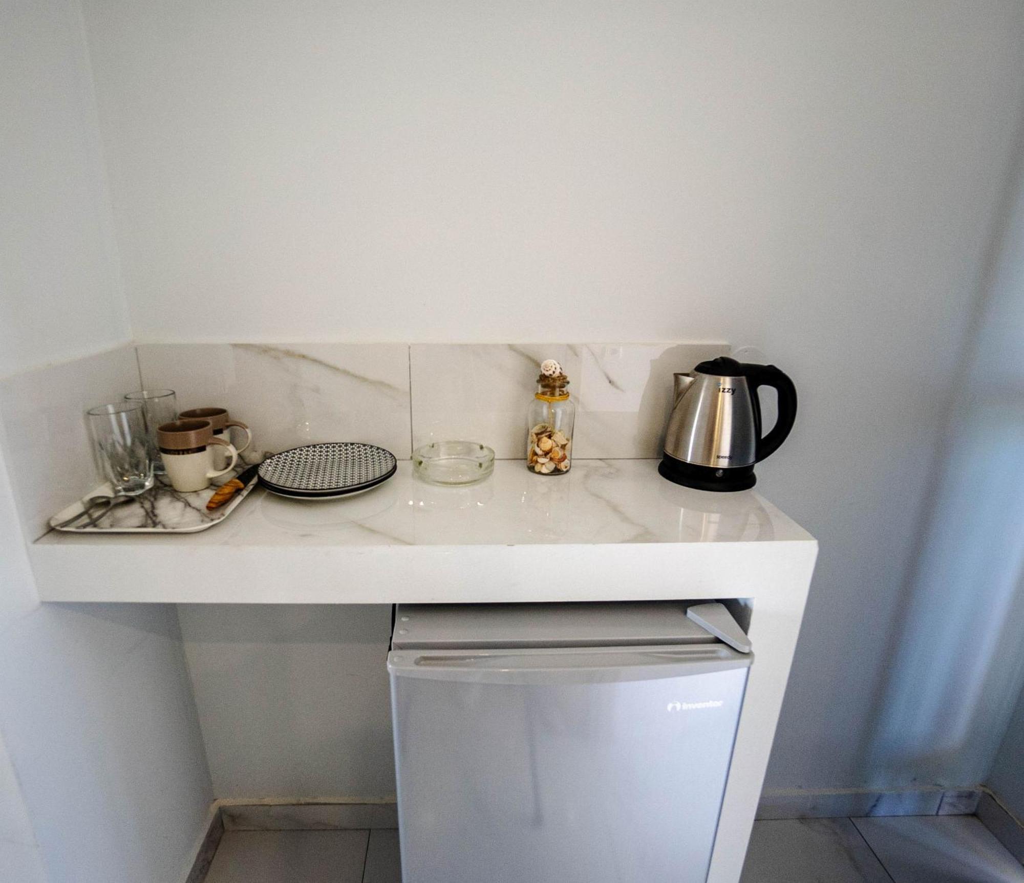 Golden Dolphin Studios&Apartments Alykes  Zimmer foto